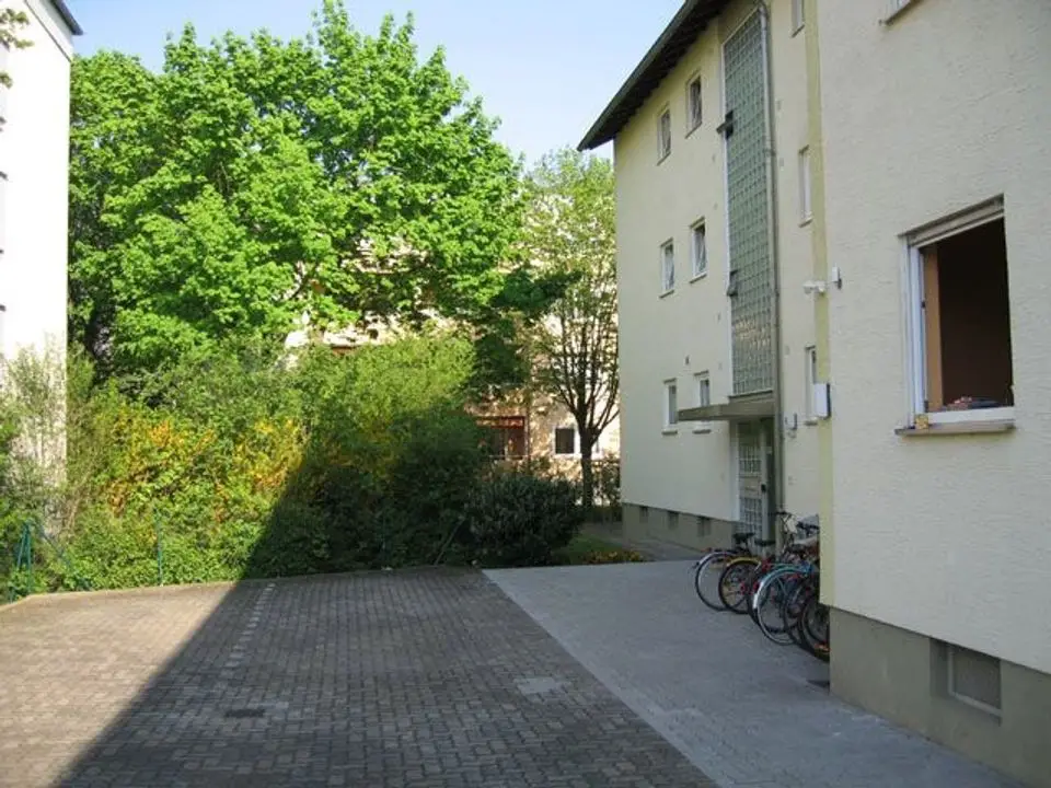 Bild 6 - Vermietung 3-Zimmer-Wohnungen - 3ZKB Balkon Garage in gepflegtem