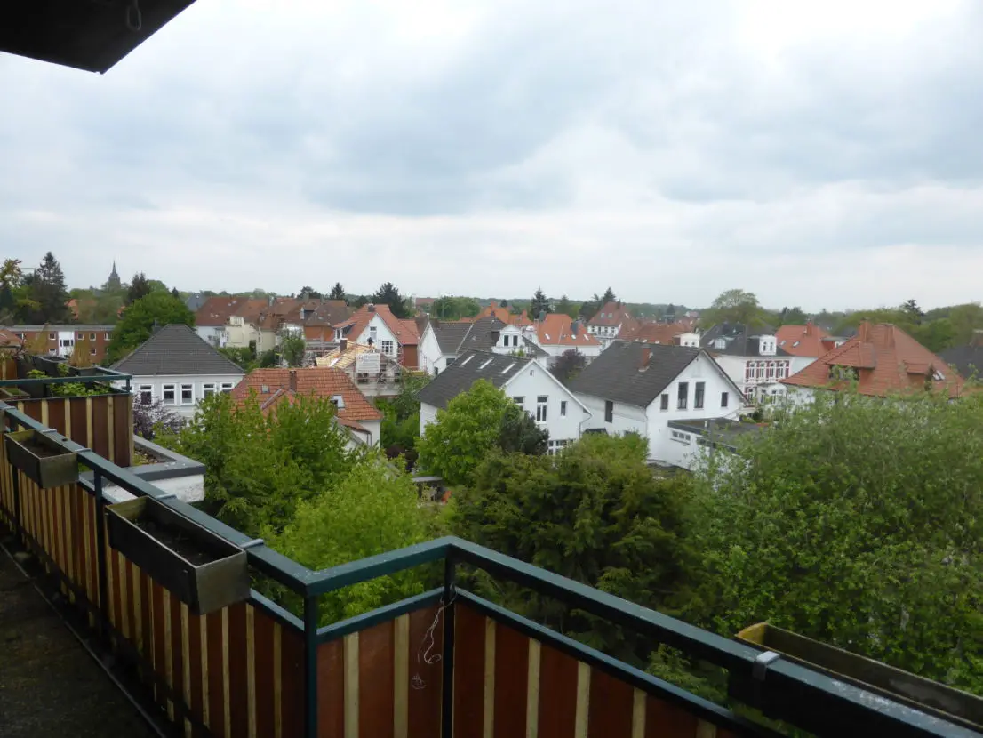 P1020234 -- 3-Zimmer-Dachgeschosswohnung mit weitem Blick über Oldenburg