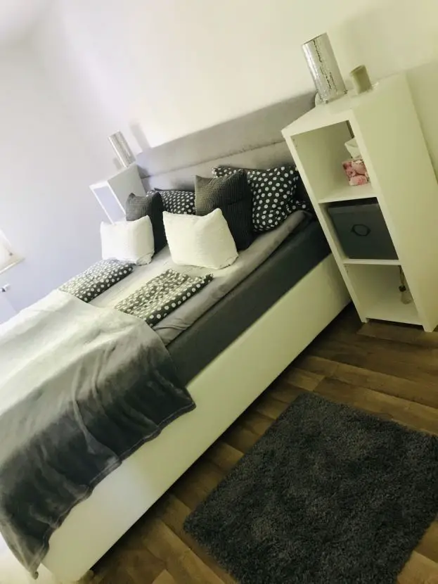 dein Schlafzimmer  -- 400 €, 16 m², 1 Zimmer