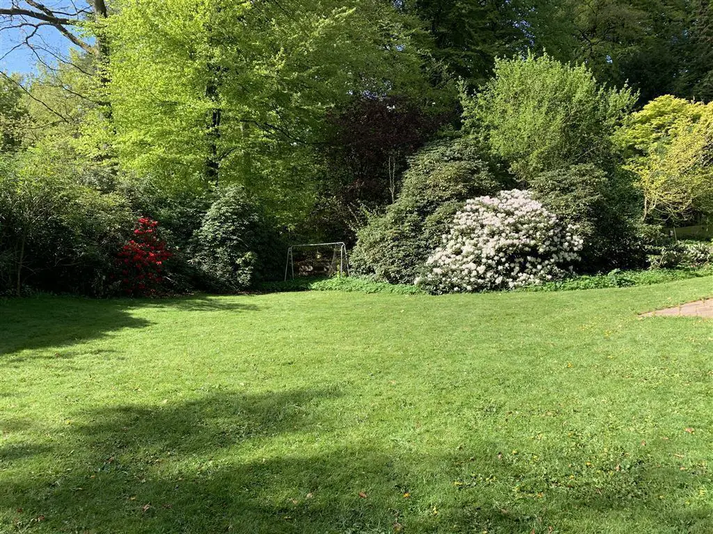 Garten: Rasenfläche mit -- Ruhig, schön, mit Weitblick (und kurze Wege nach HH)