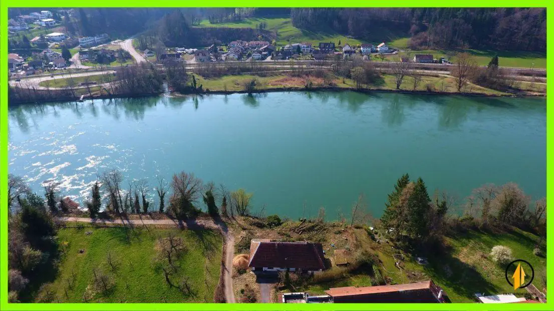 Haus von oben mit Blick in ... -- ⭐Exclusives Wassergrundstück am Rhein - Bootsrampe möglich - Provisionfrei