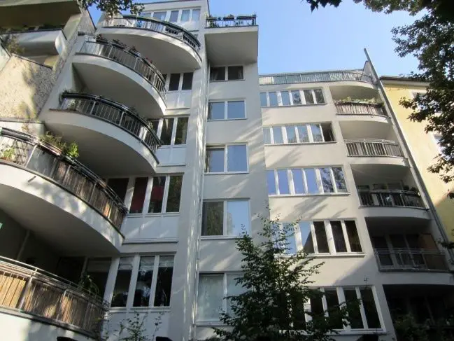 Titelbild -- Provisionsfrei: vermietete 2-Zimmer-Wohnung in begehrter Lage von Szenebezirk Neukölln!