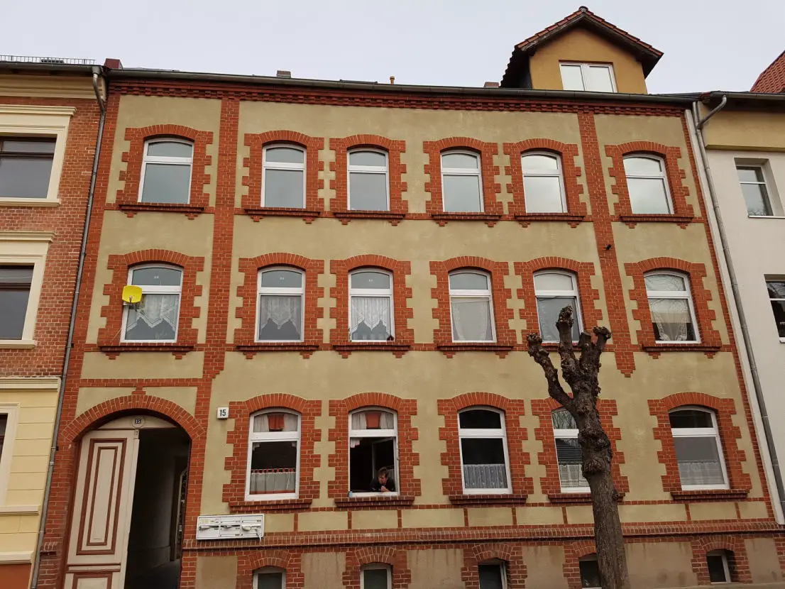 Vorderansicht -- Vermiete 2-Raum-Wohnung in Halberstadt im 1. OG