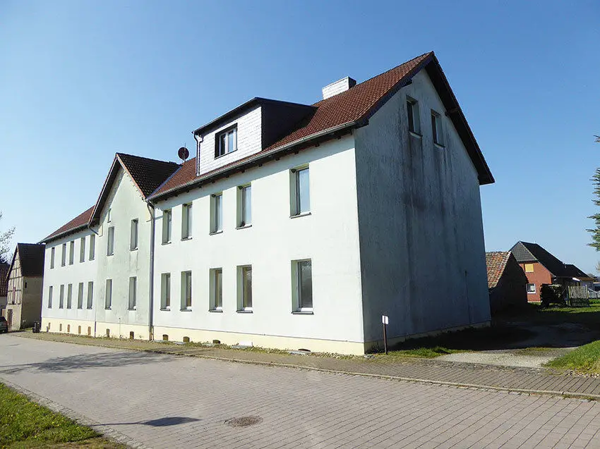 01_1 -- AUKTION - Mehrfamilienhaus mit teilweise ausgebautem Dachgeschoss im Ortsteil Altbrandsleben gelegen