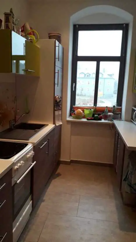 Küche -- Schicke moderne 2-Raum-Wohnung im Zentrum von Lengefeld zur Vermietung