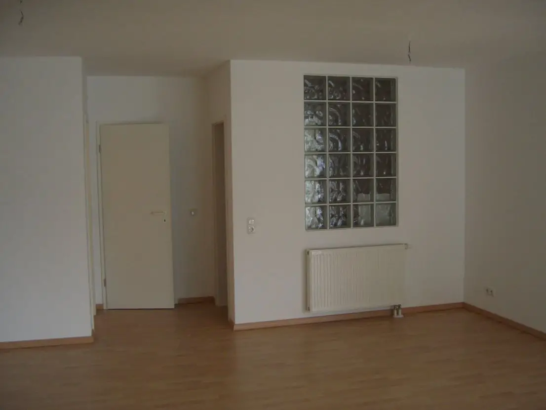 CIMG0940 -- Vollständig renovierte 1-Zimmer-Wohnung mit EBK in Mainz