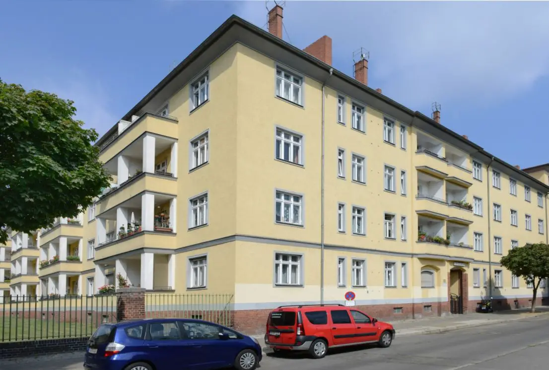 Hausansicht -- Gemütliche 1,5 Zimmerwohnung in Lichtenberg sucht Nachmieter