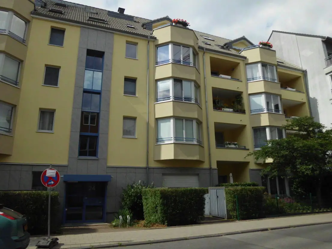 DSCI0367 -- Attraktive, geräumige 3-Zimmer-Wohnung im Zentrum von Aachen