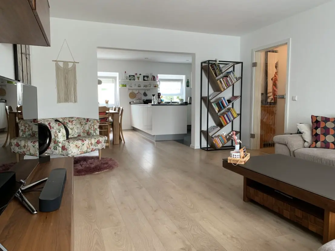 IMG_7682 -- Vollständig renovierte 4-Zimmer-Wohnung mit Balkon und Einbauküche in Villingen-Schwenningen