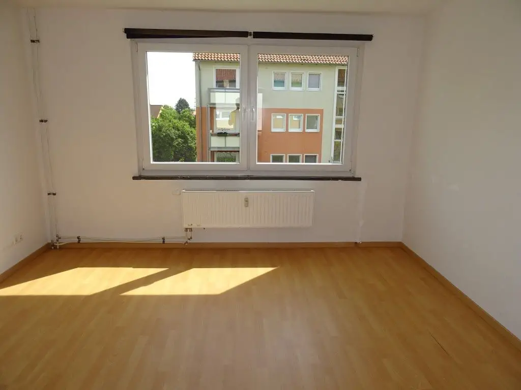 Schlafzimmer -- 2 Zimmer Singlewohnung in Schöningen zu vermieten!