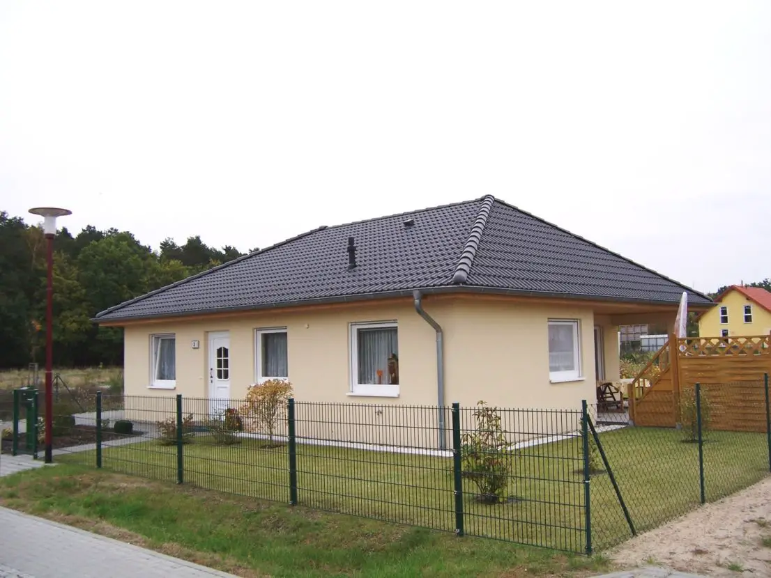 Kundenhaus-Variante 2 -- Erdwärme-Bungalow in Bad Düben - Grundstück inklusive !!!