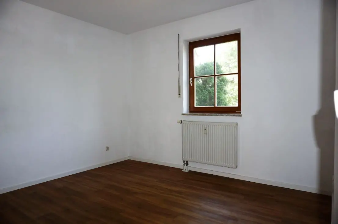 Schalfzimmer im EG -- Freie 3 Zimmer EG Wohnung mit Garten, Terrasse und Garage (ca. 82m² Wohn-/Nutzfl.) zu verkaufen!