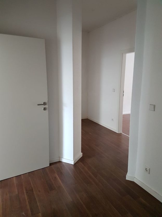 Flur2 -- 3 Zimmer-Studenten-Wohnung mit gehobener Innenausstattung in Leipzig