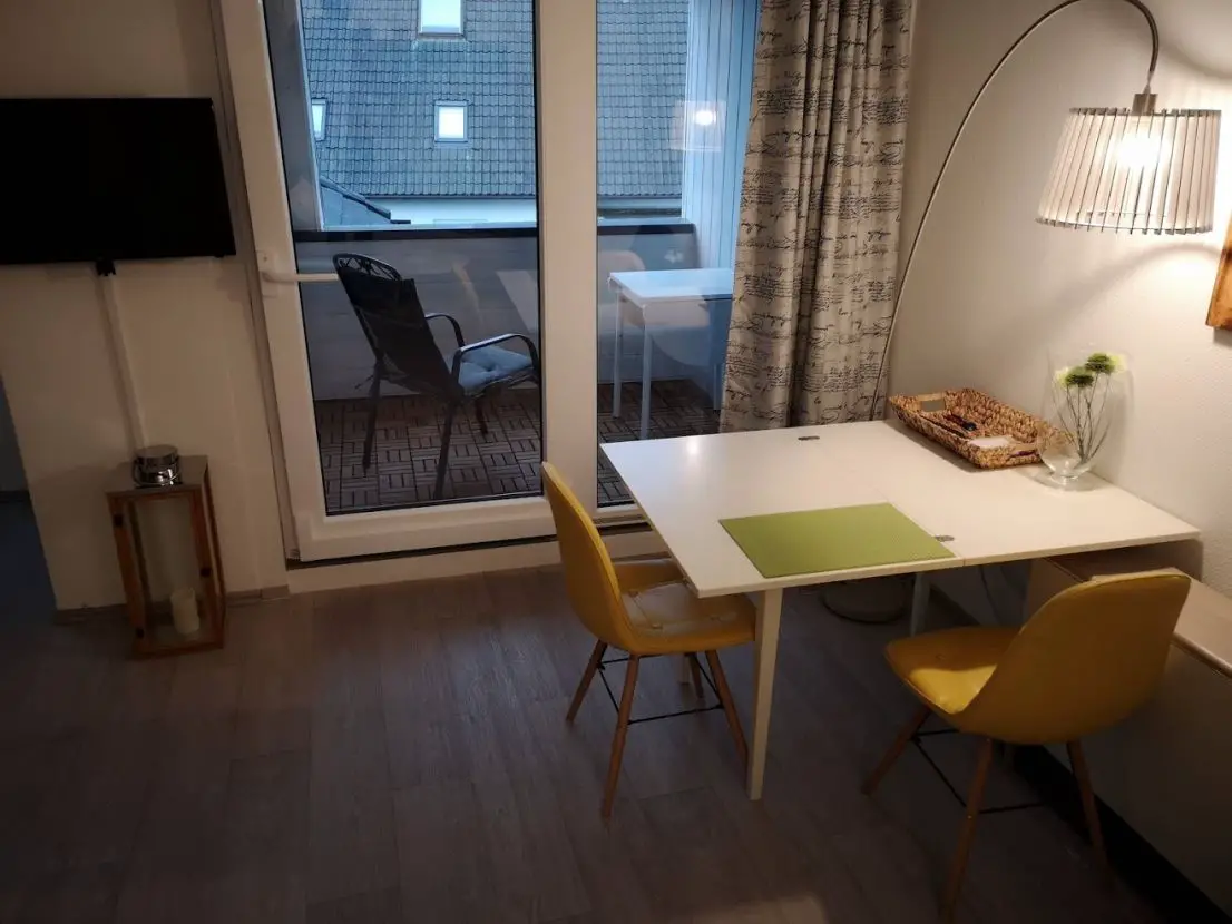 IMG_20190612_152558 -- Modernisierte 1-Zimmer- Wohnung mit Balkon und Einbauküche in Bad Salzuflen