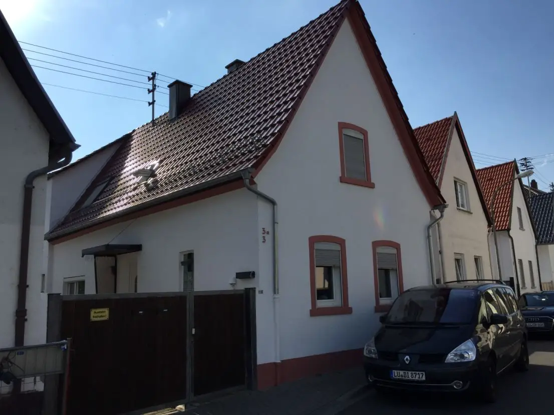Aussenansicht_1 -- Gemütliches Häuschen mit vier Zimmern und 89 qm in Ludwigshafen-Rheingönheim