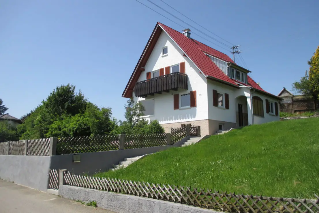 01 Haus -- Schönes Haus mit sieben Zimmern in Biberach (Kreis), Kirchberg an der Iller