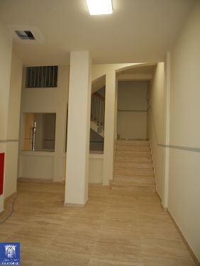Das Treppenhaus -- Charmante Wohnung mit EBK, hochwertig und modern im Erstbezug im Palais City One!