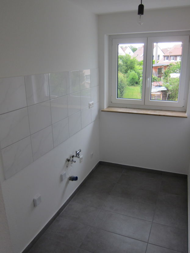 ETWOft07 3 -- Schöne 2-Zimmer Wohnung in Ofterdingen, Erstbezug nach Sanierung