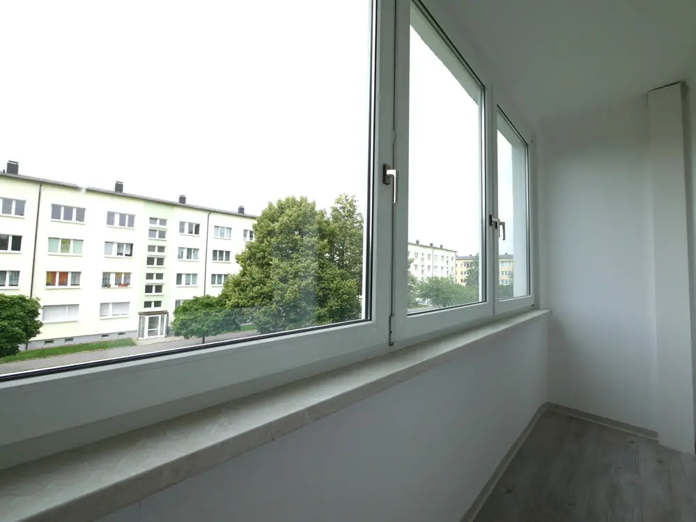 Balkon -- 3-Raum-Wohnung im Grünen
