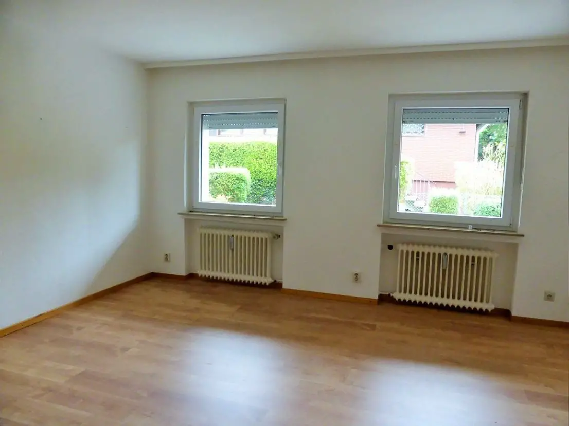 weiteres Zimmer -- Schöne 3-4-Zimmerwohnung mit großer Südterrasse in Fuldabrück-Dennhausen