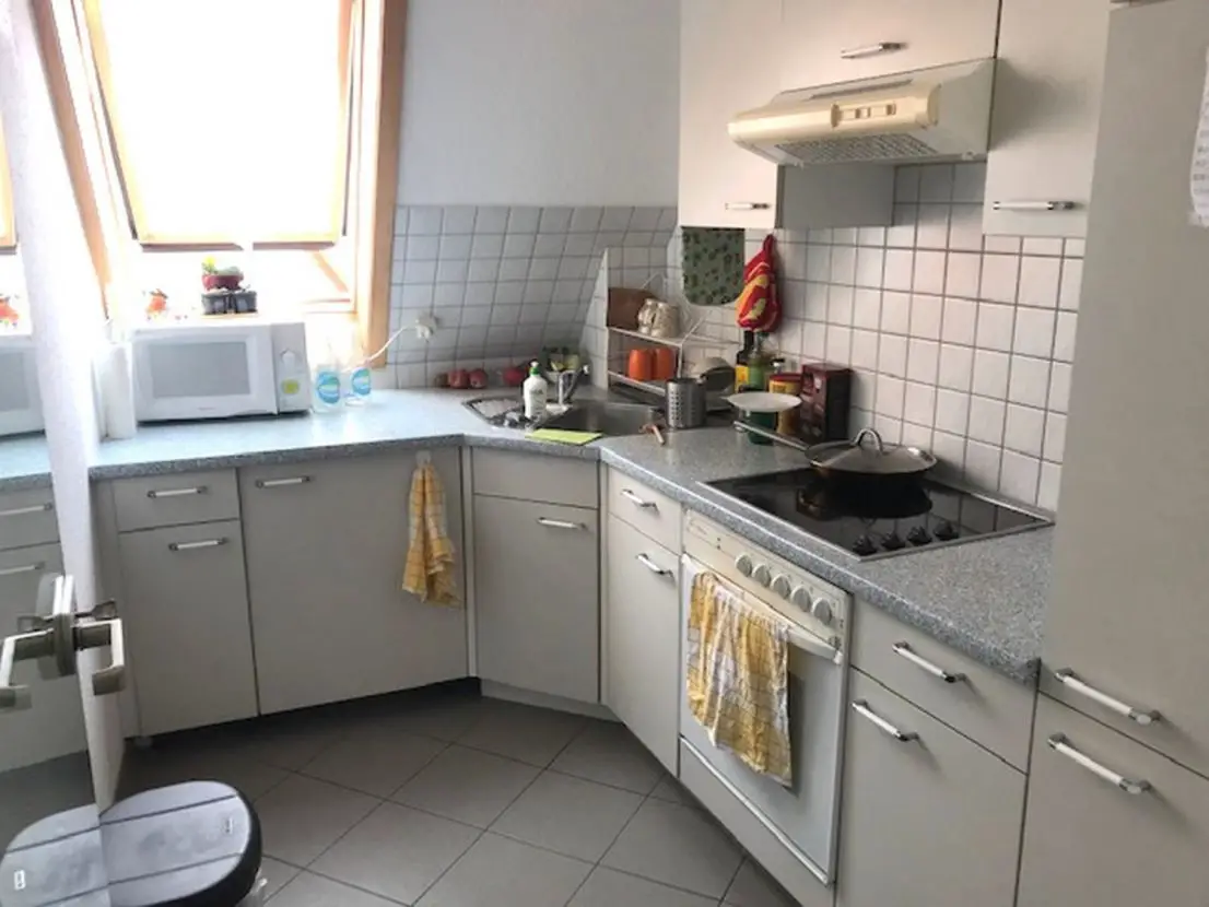 Küche -- Kapitalanlage: Vermietete 3-Zimmer-Eigentumswohnung in Gechingen