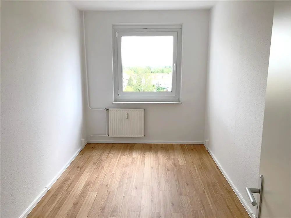 Kinderzimmer -- SANIERT: geräumige 3-Raum-Wohnung mit Balkon! 250 EUR Gutschein sichern!
