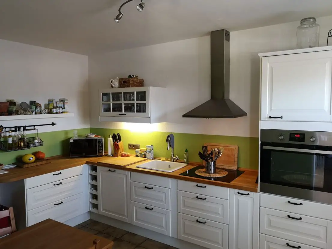 Küche -- Gepflegte 3-Zimmer-Wohnung mit Balkon in Weilerswist