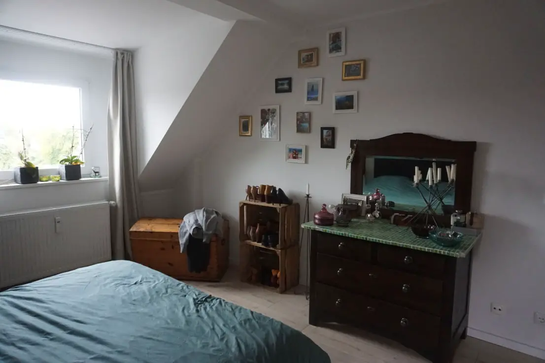 Schlafzimmer -- Schöne renovierte 2-Zimmer Wohnung in Hürth-Efferen
