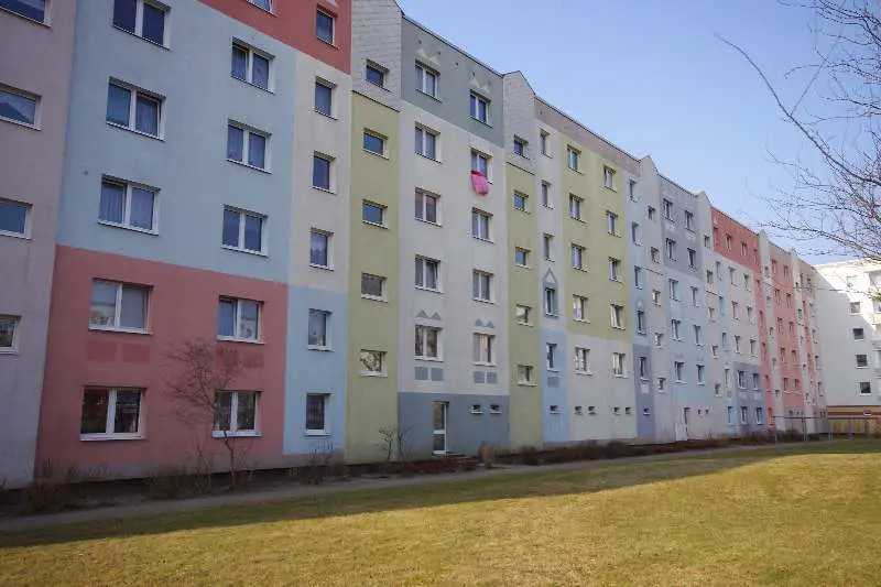 Hinteransicht -- 3-Zimmer-Wohnung in Schönwalde