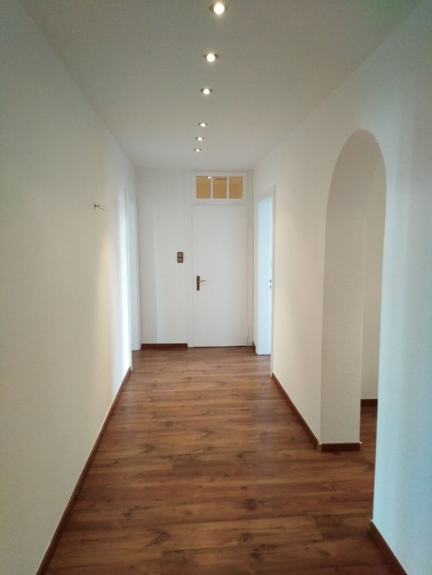 Flur -- Altbauwohnung 110 m² mit Balkon und Stellplatz in Bielefeld City