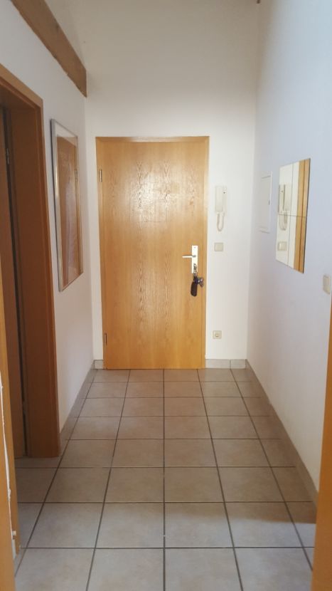 20180828_174137_resized -- Ansprechende, gepflegte 2,5-Zimmer-DG-Wohnung mit gehobener Innenausstattung in Bensheim