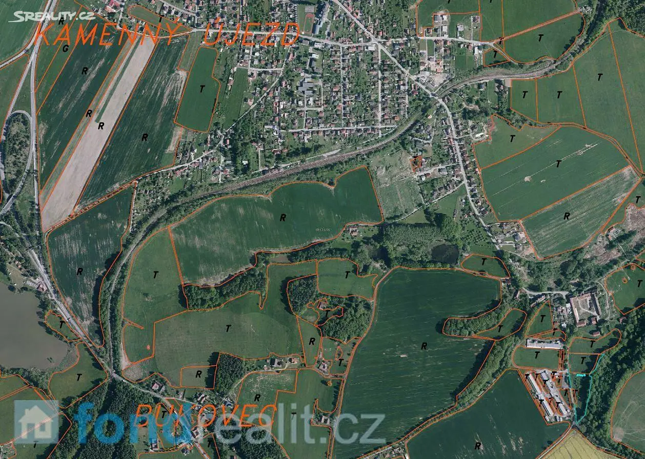 Prodej  pozemku 14 359 m², Kamenný Újezd - část obce Kamenný Újezd, okres České Budějovice