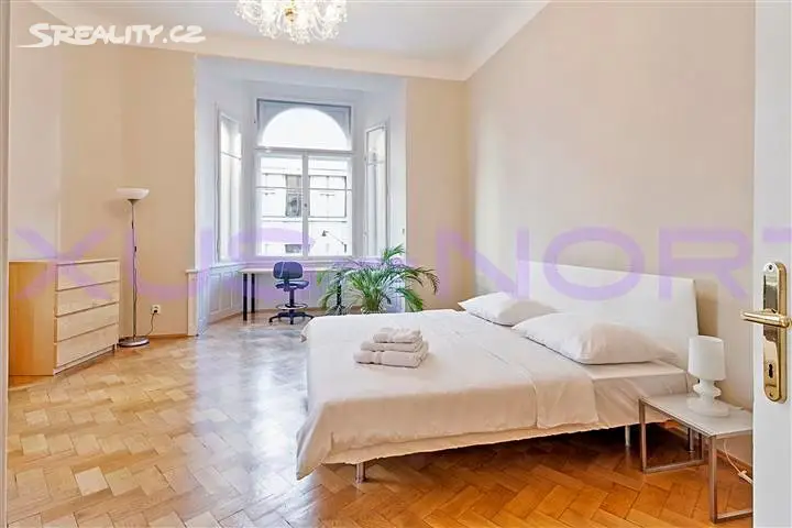 Pronájem bytu 4+1 160 m², ulice Veleslavínova, Praha 1 - část obce Staré Město