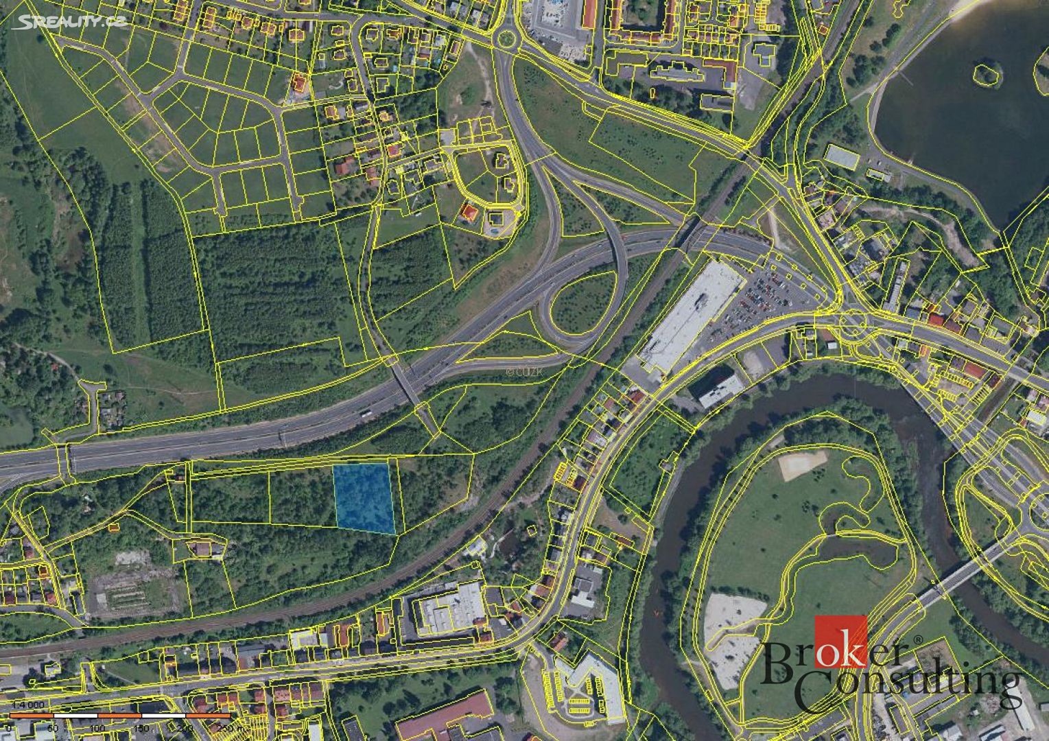 Prodej  pozemku 4 886 m², Karlovy Vary - část obce Dvory, okres Karlovy Vary