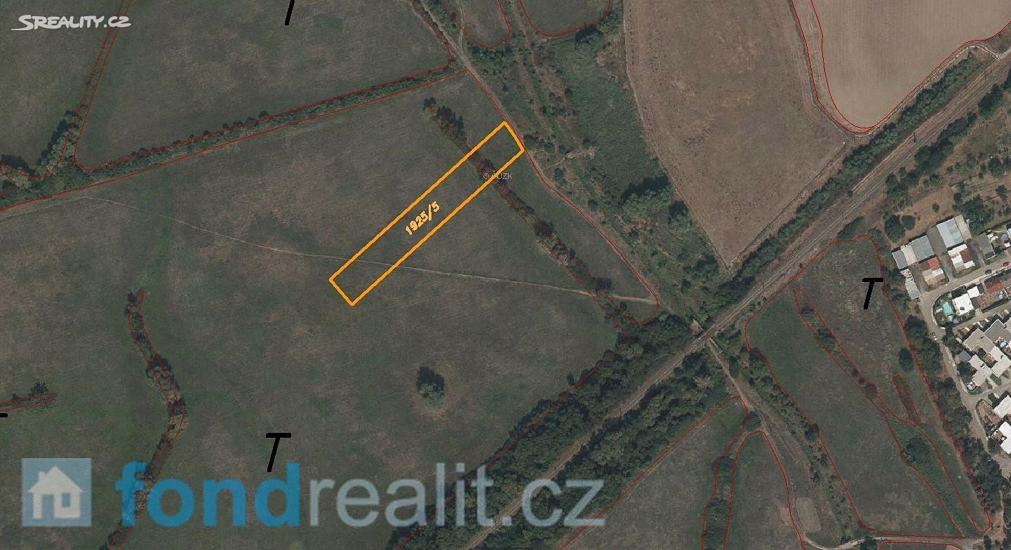 Prodej  pozemku 19 588 m², Chropyně - část obce Chropyně, okres Kroměříž