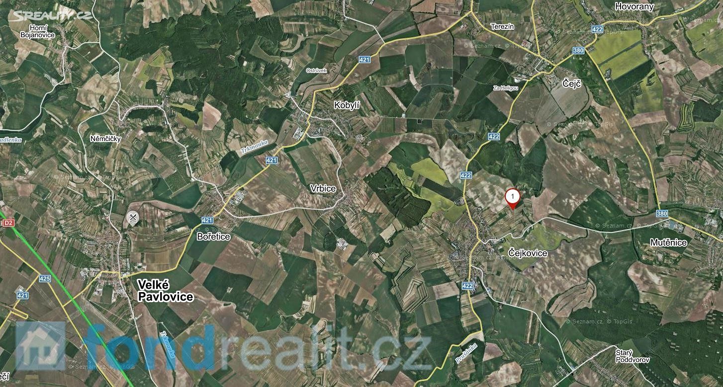 Prodej  pozemku 2 225 m², Čejč, okres Hodonín