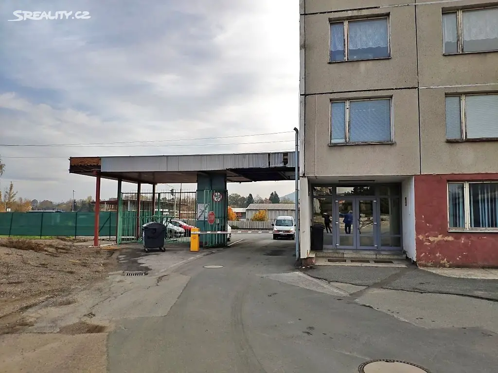 Prodej  komerčního pozemku 18 500 m², Zeyerova, Rokycany - Nové Město