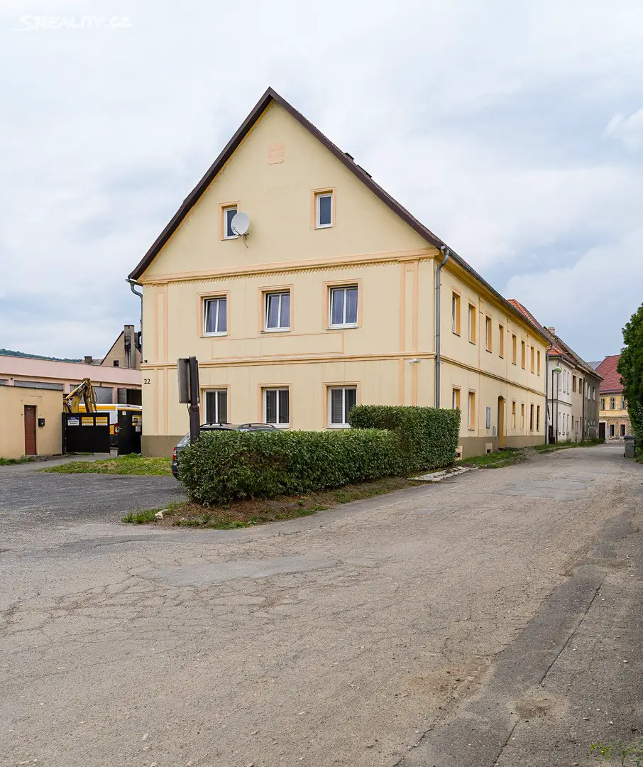 Prodej  rodinného domu 880 m², pozemek 1 310 m², Ronovská, Kravaře