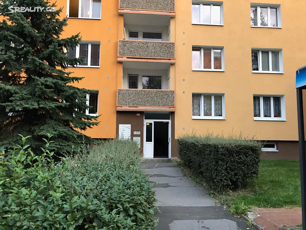 Pronájem bytu 1+1 36 m², Borová, Chomutov