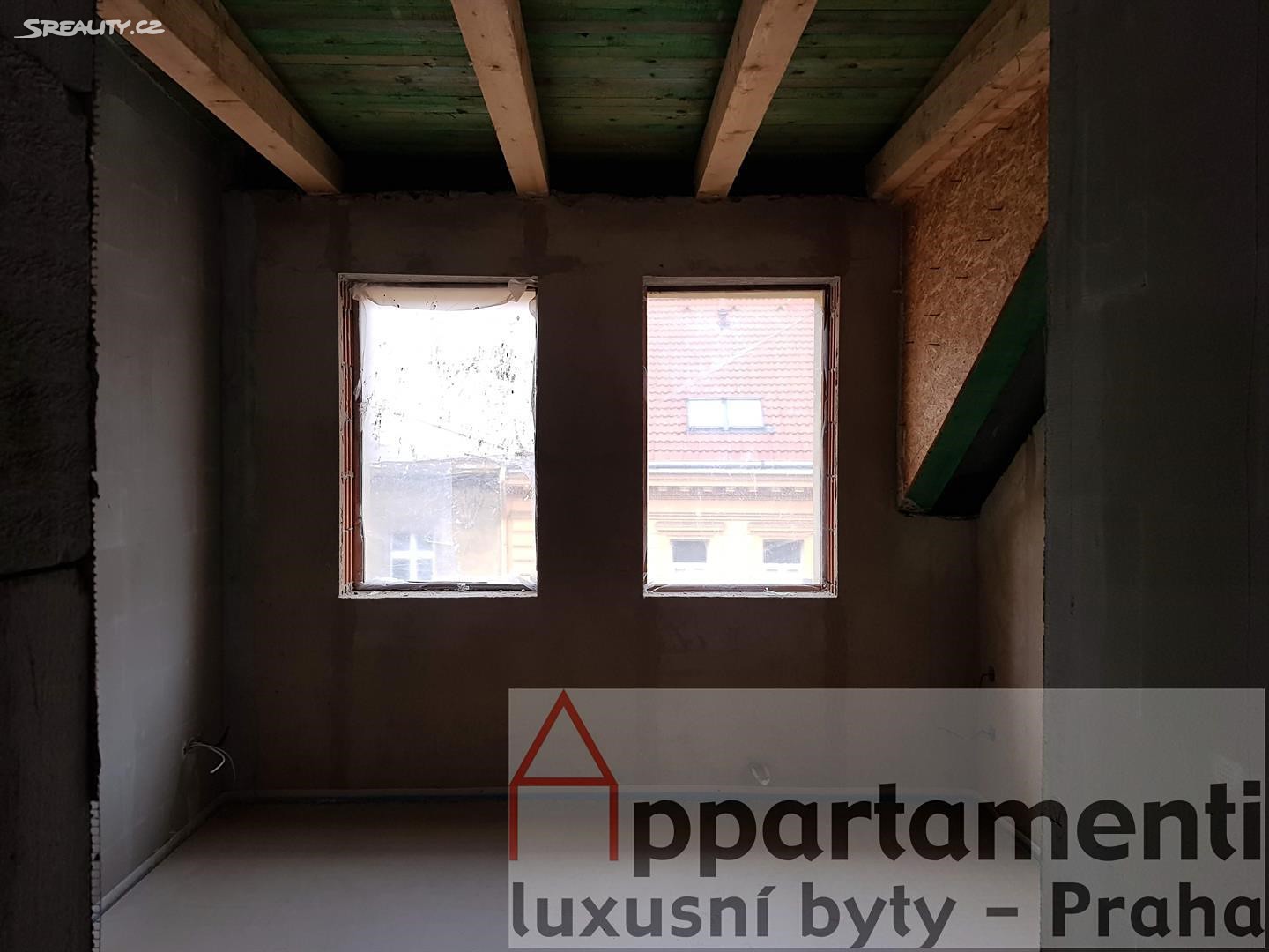 Prodej bytu 2+kk 34 m² (Podkrovní), Plzeňská, Praha 5 - Smíchov
