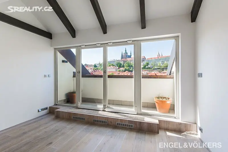 Pronájem bytu 4+kk 119 m² (Mezonet), Letenská, Praha 1 - Malá Strana