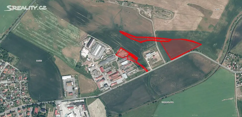 Prodej  komerčního pozemku 3 916 m², Horažďovice, okres Klatovy