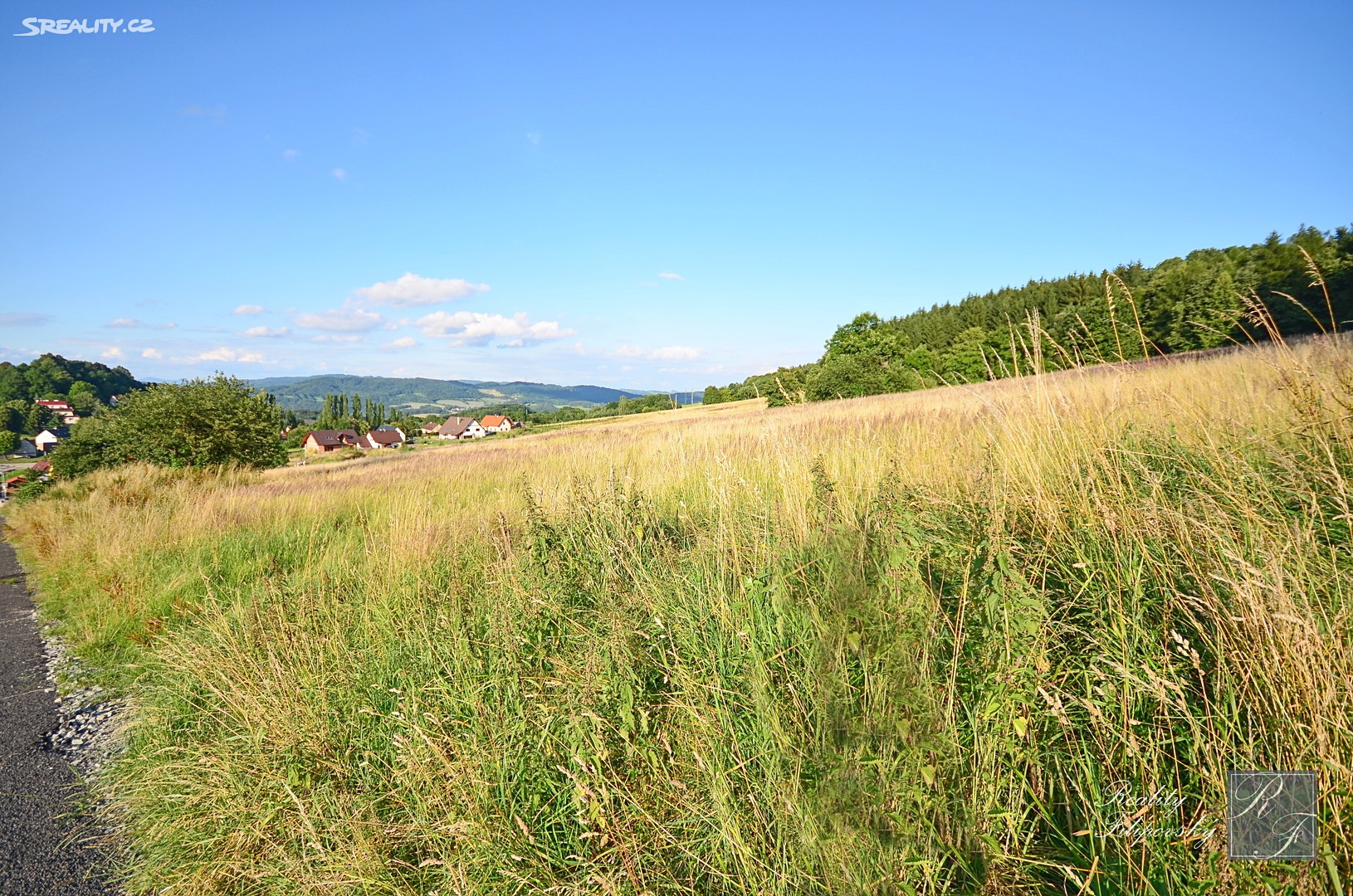 Prodej  stavebního pozemku 2 338 m², Malečov, okres Ústí nad Labem