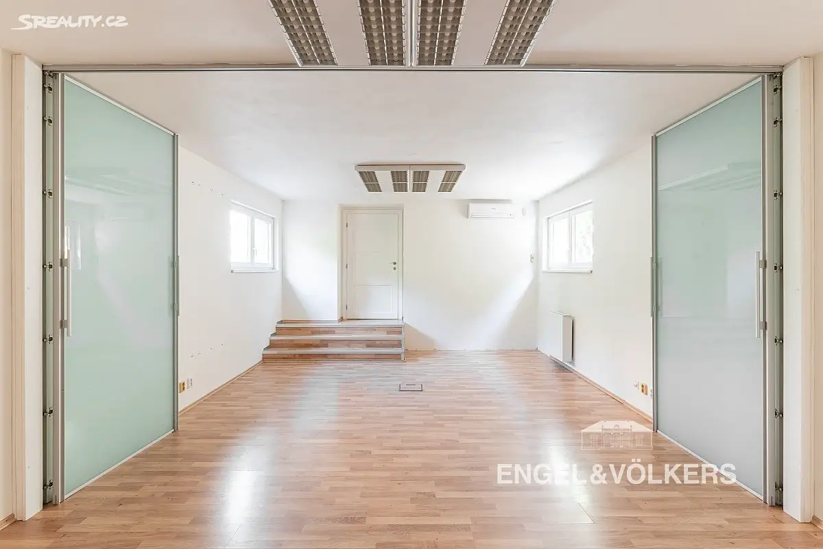 Prodej  vily 547 m², pozemek 503 m², Hošťálkova, Praha 6 - Břevnov