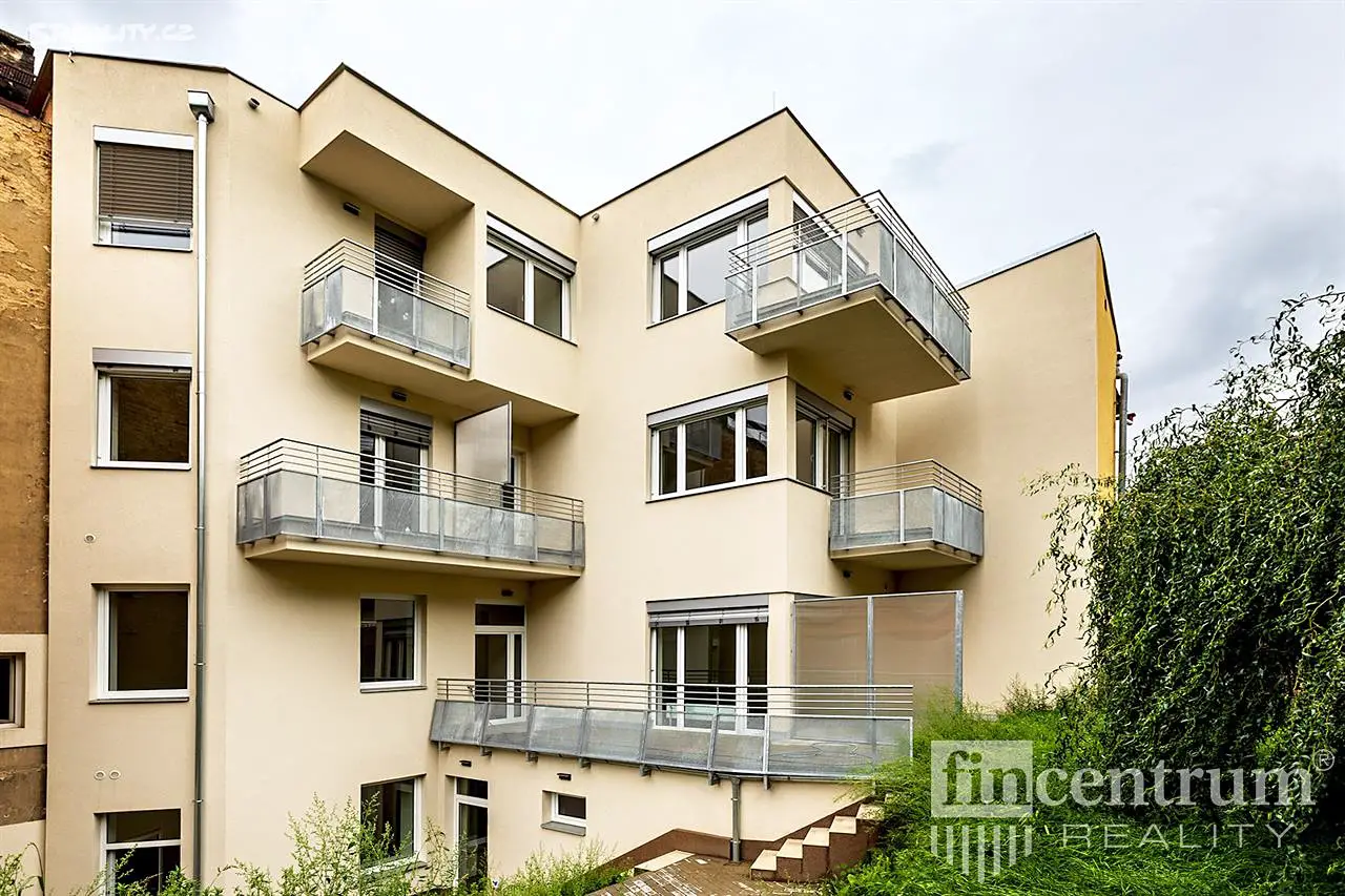 Pronájem bytu 1+1 47 m², Střížkovská, Praha 8 - Libeň