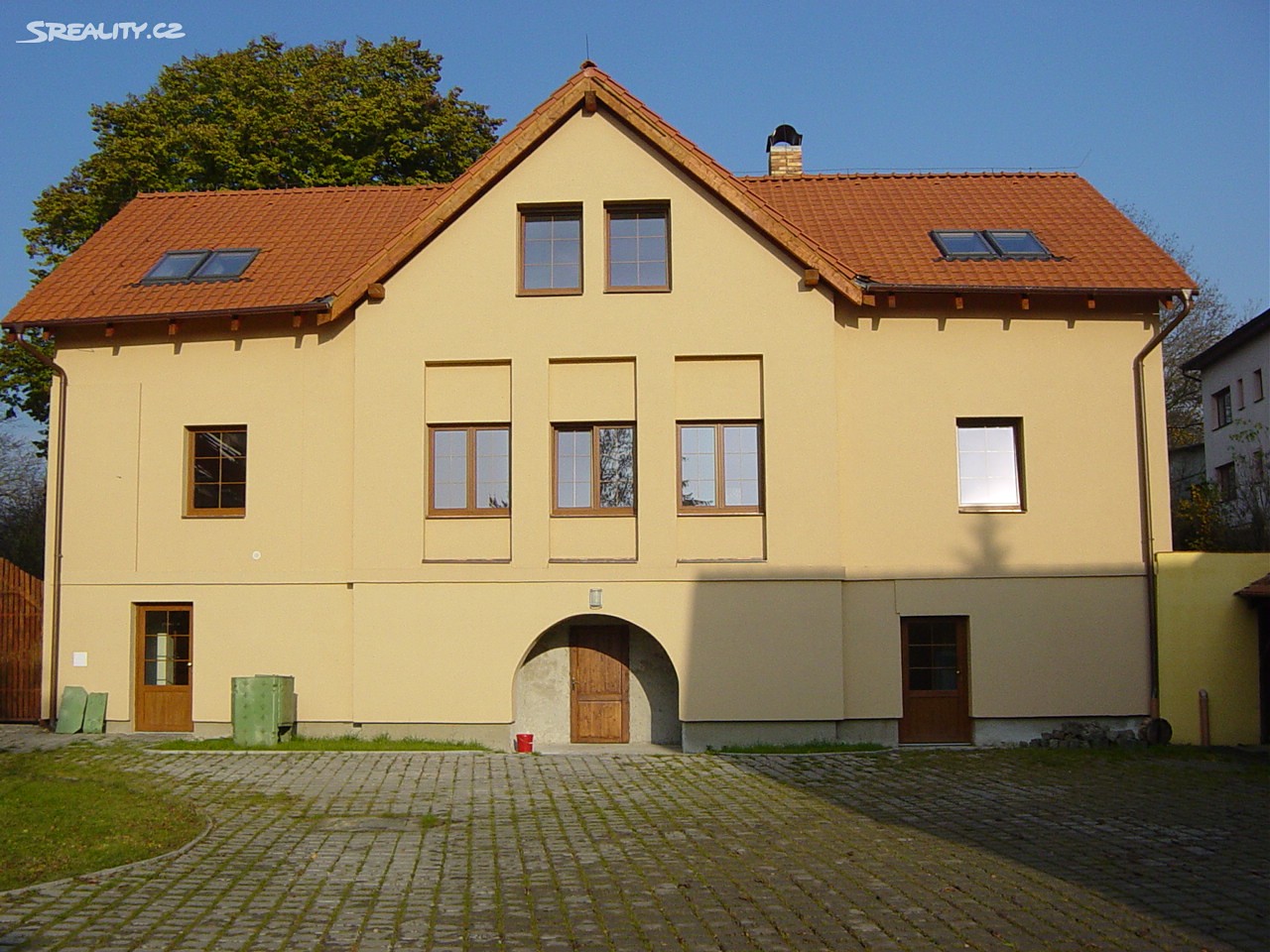 Prodej  vily 1 330 m², pozemek 1 690 m², Praha 8 - Praha-Dolní Chabry