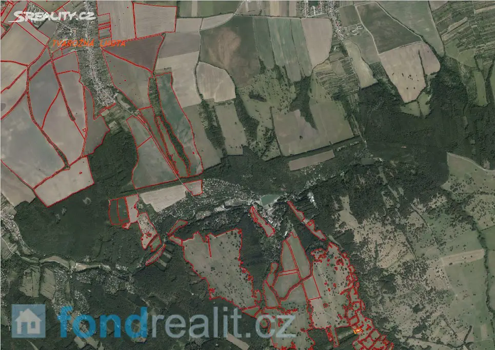 Prodej  pozemku 3 449 m², Tvarožná Lhota, okres Hodonín