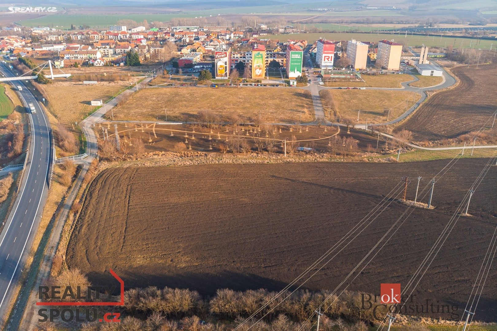 Prodej  komerčního pozemku 40 000 m², Škrlovec, Uherský Brod
