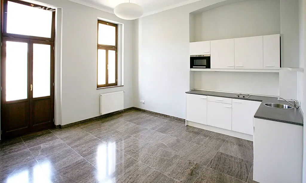 Pronájem bytu 4+1 150 m², náměstí Kinských, Praha 5