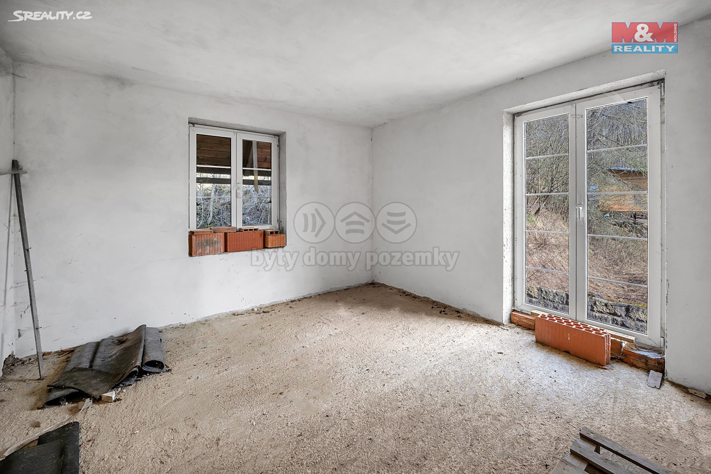 Prodej  rodinného domu 560 m², pozemek 1 985 m², Rakousy, okres Semily